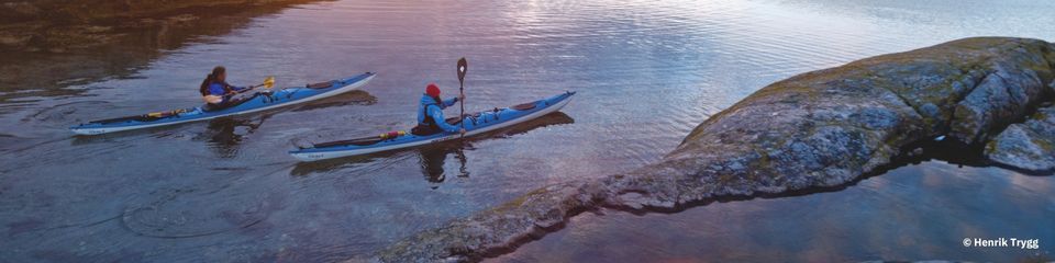 Two kayaks in the archipelago.